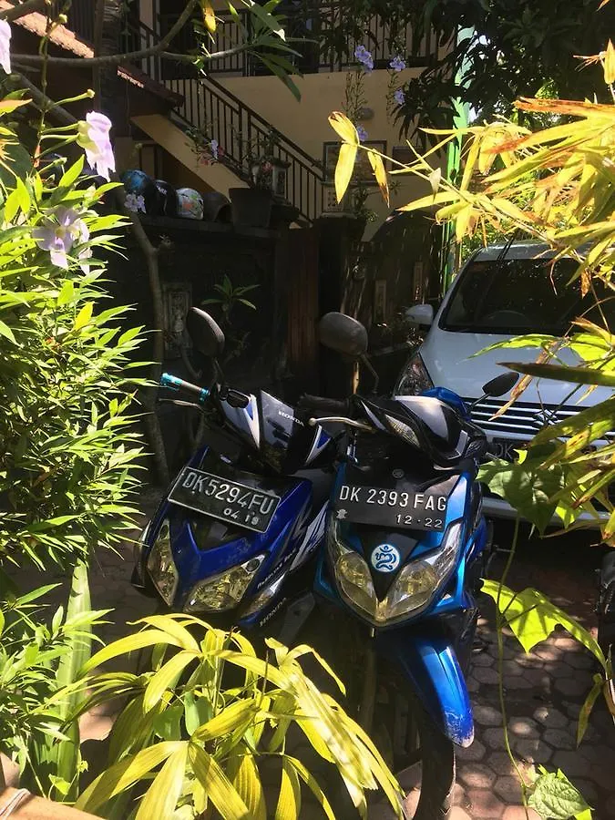 Kubu Turah Homestay Jimbaran  Jimbaran (Bali)